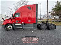 2021 Freightliner CASCADIA 126