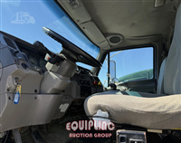 2000 STERLING TRUCK L8513