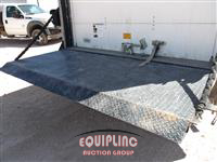 2016 Chevrolet 3500 4X2 S/A 14FT BOX TRUCK