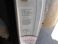 2016 Chevrolet 3500 4X2 S/A 14FT BOX TRUCK