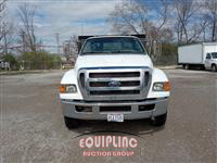 2011 Ford F-650 4X2 S/A 24FT STAKE BODY 