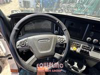 2020 Freightliner CASCADIA 6X4 T/A SLEEPER TRUCK