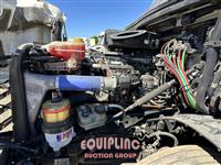 2020 Freightliner CASCADIA 6X4 T/A SLEEPER TRUCK