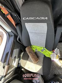 2020 Freightliner CASCADIA 6X4 T/A SLEEPER TRUCK