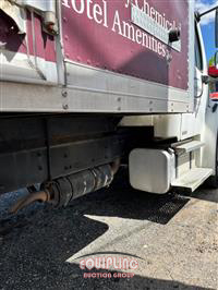 2009 Freightliner M2 BOX TRUCK