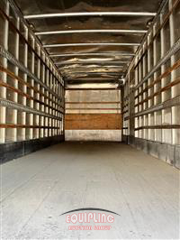 2009 Freightliner M2 BOX TRUCK