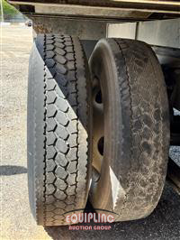 2009 Freightliner M2 BOX TRUCK