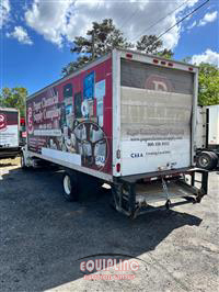 2009 Freightliner M2 BOX TRUCK
