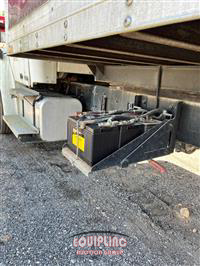 2009 Freightliner M2 BOX TRUCK