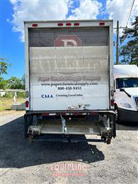 2009 Freightliner M2 BOX TRUCK