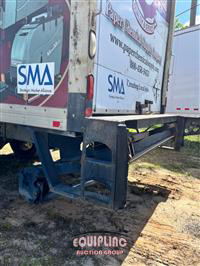 2011 Freightliner M2