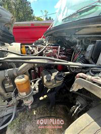 2011 Freightliner M2