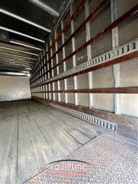 2011 Freightliner M2