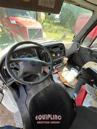 2011 Freightliner M2