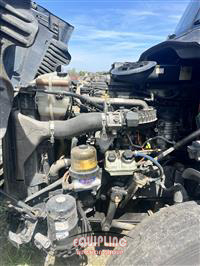 2016 Freightliner CASCADIA 6X4 T/A SLEEPER TRUCK