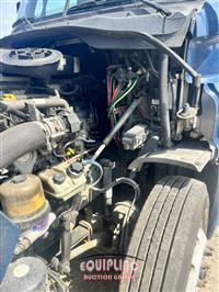 2016 Freightliner CASCADIA 6X4 T/A SLEEPER TRUCK