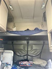 2016 Freightliner CASCADIA 6X4 T/A SLEEPER TRUCK