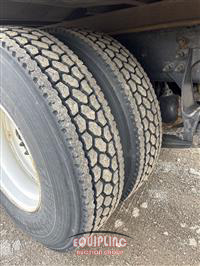 2018 International 4300 4X2 S/A 26FT BOX TRUCK