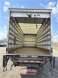 2018 International 4300 4X2 S/A 26FT BOX TRUCK