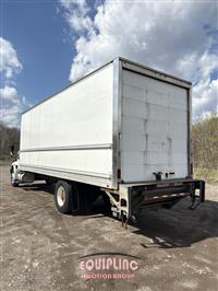 2018 International 4300 4X2 S/A 26FT BOX TRUCK