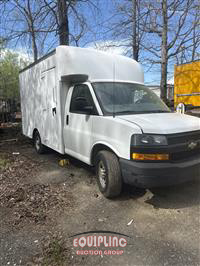 2018 Chevrolet EXPRESS 3500 4X2 S/A 12FT  BOX