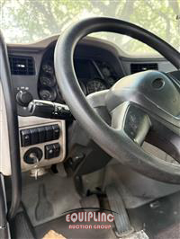 2022 Peterbilt 579 4X2 S/A CAB & CHASSIS