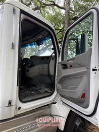 2022 Peterbilt 579 4X2 S/A CAB & CHASSIS