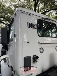 2022 Peterbilt 579 4X2 S/A CAB & CHASSIS