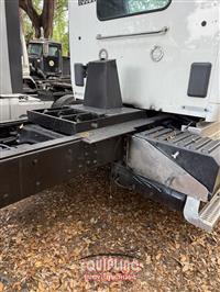 2022 Peterbilt 579 4X2 S/A CAB & CHASSIS