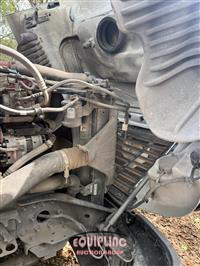 2015 Freightliner CASCADIA 6X4 T/A SLEEPER TRUCK