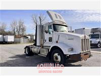 2013 Kenworth T800 6X2 S/A DAY CAB