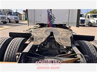 2013 Kenworth T800 6X2 S/A DAY CAB