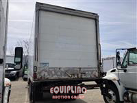 2017 International 4300 6X2 S/A 26FT NON CDL BOX 