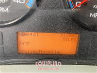 2017 International 4300 6X2 S/A 26FT NON CDL BOX 