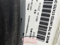 2017 International 4300 6X2 S/A 26FT NON CDL BOX 