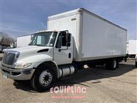 2017 International 4300 6X2 S/A 26FT NON CDL BOX 