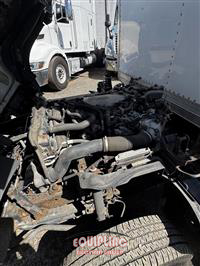 2015 Isuzu NPR 4X2 16FT BOX TRUCK