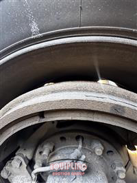 2018 Freightliner CASCADIA 6X4 T/A SLEEPER TRUCK