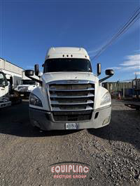 2018 Freightliner CASCADIA 6X4 T/A SLEEPER TRUCK