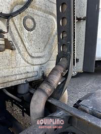 2018 Freightliner CASCADIA 6X4 T/A SLEEPER TRUCK