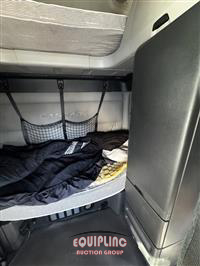 2018 Freightliner CASCADIA 6X4 T/A SLEEPER TRUCK