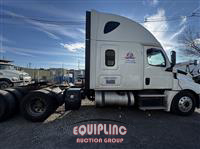 2018 Freightliner CASCADIA 6X4 T/A SLEEPER TRUCK