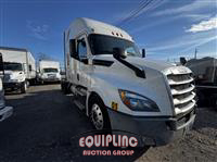 2018 Freightliner CASCADIA 6X4 T/A SLEEPER TRUCK