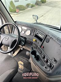 2015 Freightliner CASCADIA 4X2 S/A EXPEDITOR TRU