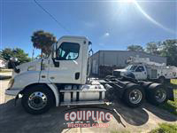 2013 Freightliner CASCADIA