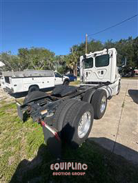 2013 Freightliner CASCADIA