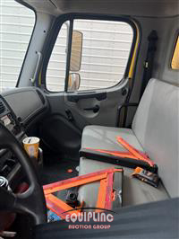 2019 Freightliner M2 4X2 S/A BOX TRUCK