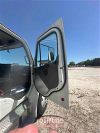 2020 Freightliner M2