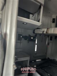 2019 Kenworth T680 6X4 T/A SLEEPER TRUCK TRA