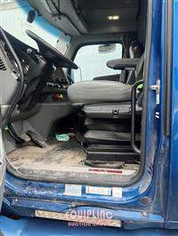 2019 Kenworth T680 6X4 T/A SLEEPER TRUCK TRA